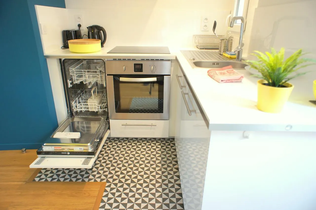 Ze Perfect Place - Superbe Studio Vieux Nice - Calme Et Climatise 0*,