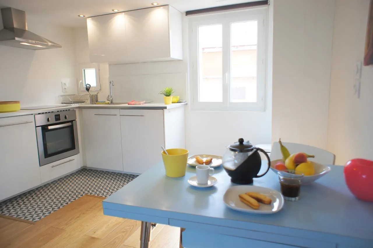 Ze Perfect Place - Superbe Studio Vieux Nice - Calme Et Climatise Apartment